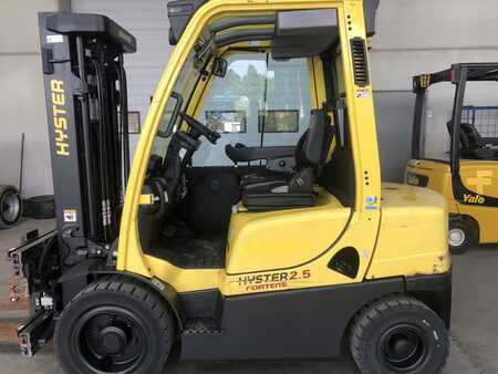 Carretilla elevadora diésel 2019  Hyster H2.5FT (1)