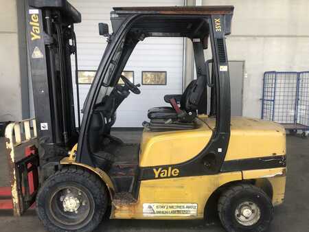 Chariots élévateurs diesel 2014  Yale GDP35VX (1)