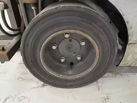 Electric - 4 wheels 2017  Still RX 20-20 (10)