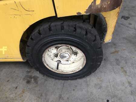 Diesel heftrucks 2013  Yale GDP50VX (10)