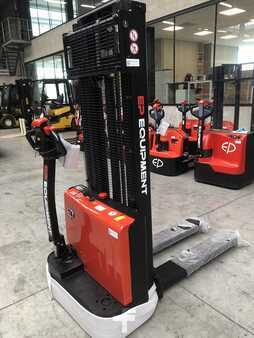 Stapelaars 2025  EP Equipment ESL122 (1)