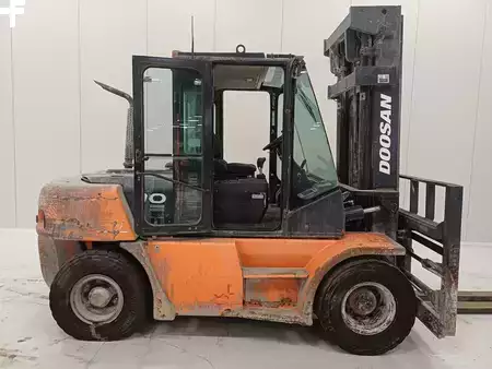 Diesel gaffeltruck 2008  Doosan D70S-5 (3)