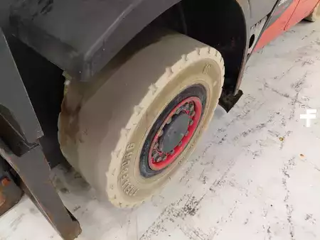 Chariots élévateurs GPL 2020  Linde H20T-02/600 (17)
