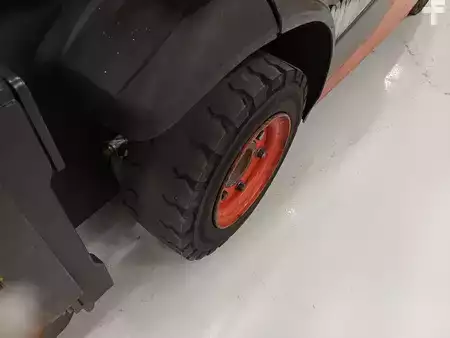 Chariots élévateurs GPL 2018  Linde H18T-01 (11)