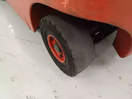 Chariots élévateurs GPL 2018  Linde H18T-01 (12)