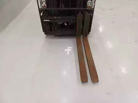 Chariots élévateurs GPL 2018  Linde H18T-01 (5)