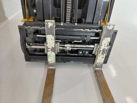 Elektro čtyřkolový VZV 2019  Yale ERP16VF (5)