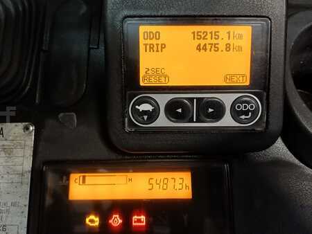 Gázüzemű targoncák 2011  Toyota 02-8FGF30 (8)