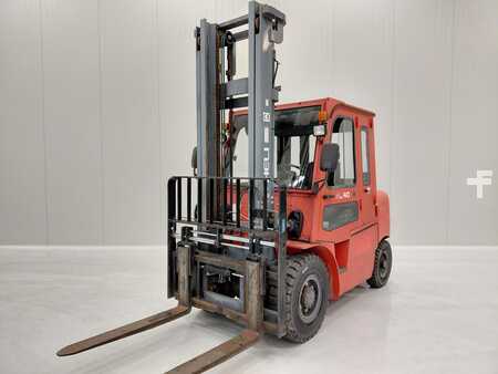 Carrelli elevatori diesel 2015  Heli CPCD40 (1)