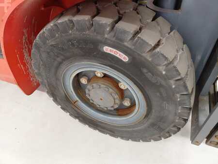 Carrelli elevatori diesel 2015  Heli CPCD40 (14)