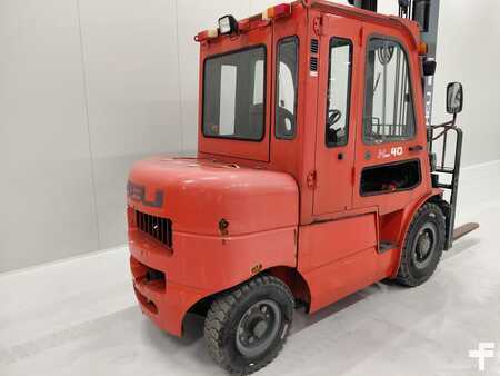 Carrelli elevatori diesel 2015  Heli CPCD40 (4)