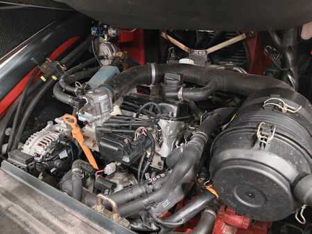 Treibgasstapler 2006  Linde H20T (13)