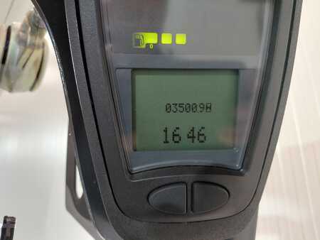 Carrelli elevatori GPL 2005  Linde H25T (8)