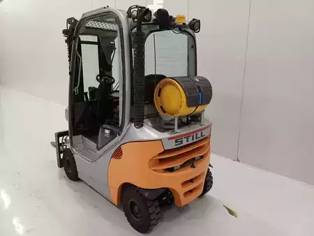 Carrelli elevatori GPL 2019  Still RX 70-16T (2)