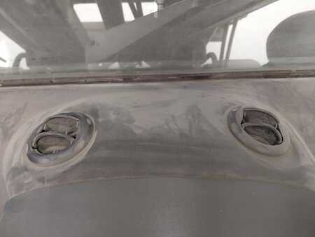 Gázüzemű targoncák 2015  Still RX 70-18T (12)