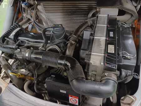 Gázüzemű targoncák 2015  Still RX 70-18T (15)