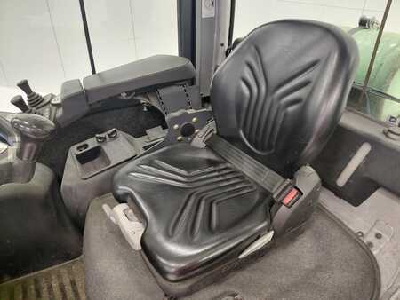 Gázüzemű targoncák 2015  Still RX 70-18T (8)