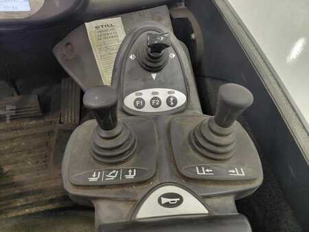 Gázüzemű targoncák 2015  Still RX 70-18T (9)