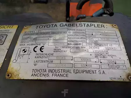 Chariots électriques à 4 roues 2009  Toyota 7FBEF15 (10)