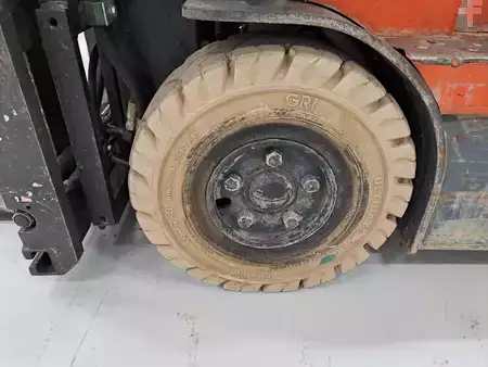 Chariots électriques à 4 roues 2009  Toyota 7FBEF15 (13)