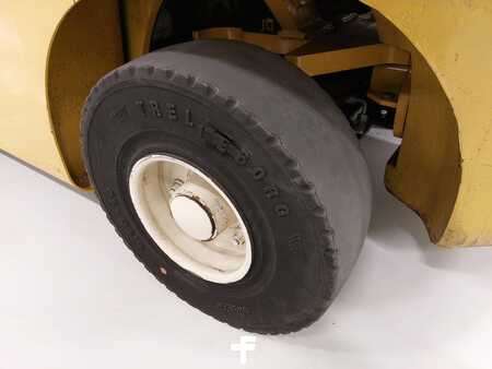 Gázüzemű targoncák 2018  Yale GLP30VX (18)