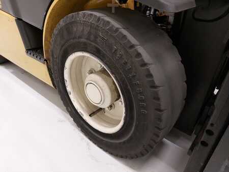 Gázüzemű targoncák 2018  Yale GLP30VX (20)