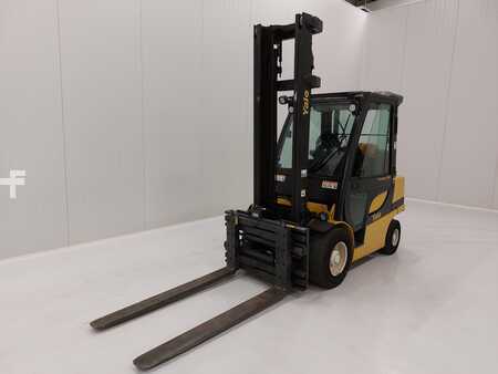 Gázüzemű targoncák 2018  Yale GLP30VX (3)