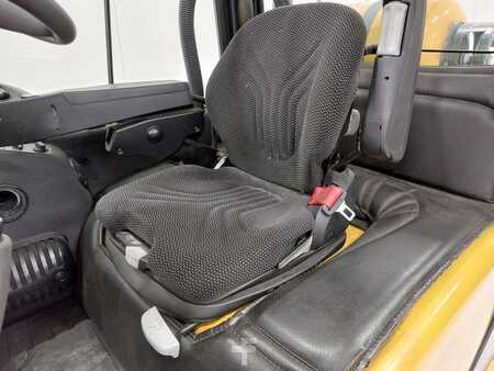 Gázüzemű targoncák 2018  Yale GLP30VX (6)