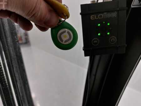 Gázüzemű targoncák 2018  Yale GLP30VX (8)