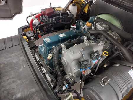 Gázüzemű targoncák 2018  Yale GLP30VX (9)