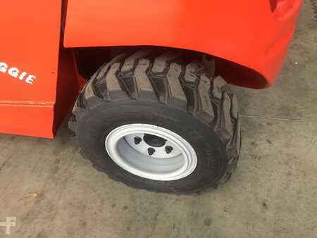 Maastotrukki 2017  Manitou MH25-4 BUGGIE 36KW 4ST3A (13)