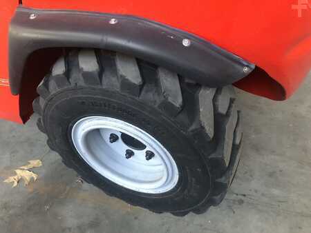 Maastotrukki 2016  Manitou MH25-4 T BUGGIE 4ST3A (12)