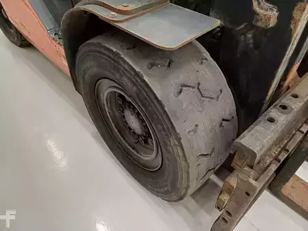 Diesel gaffeltruck 2016  Toyota 40-8FD45N (14)