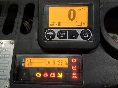 Dieselstapler 2016  Toyota 40-8FD45N (9)