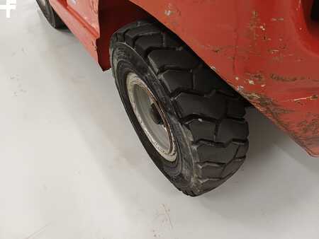 Maastotrukki 2013  Manitou MSI25 T (12)