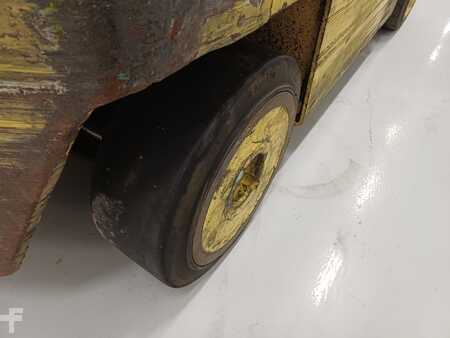 Gas gaffeltruck 1995  Hyster S7.00XL (13)