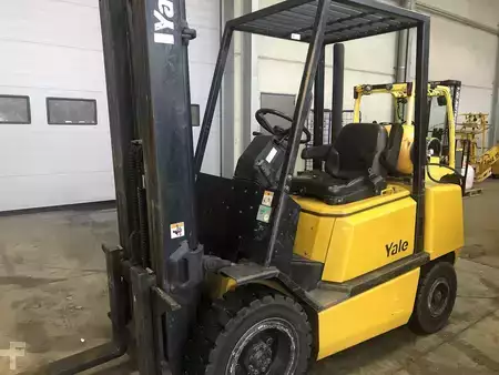 Carretilla elevadora GLP 1995  Yale GLP30TF (1)