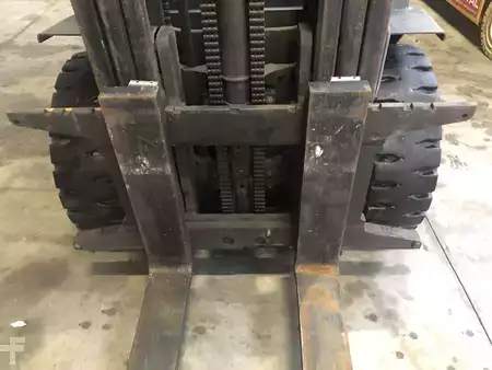 Carretilla elevadora GLP 1995  Yale GLP30TF (12)