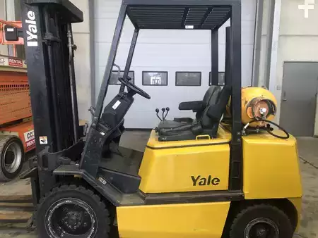 Carretilla elevadora GLP 1995  Yale GLP30TF (2)