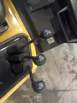 Carretilla elevadora GLP 1995  Yale GLP30TF (6)