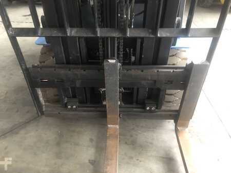 Elektro čtyřkolový VZV 2021  EP Equipment EFL181 (13)