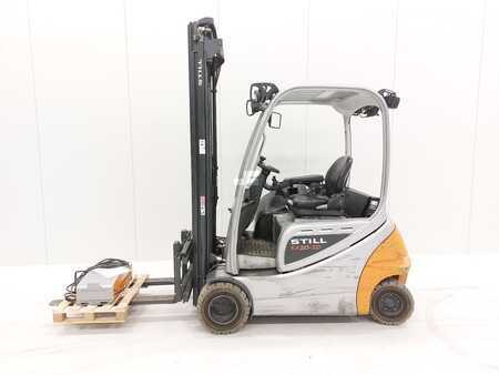 Chariots électriques à 4 roues 2015  Still RX 20-20P (1)
