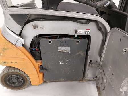 Chariots électriques à 4 roues 2015  Still RX 20-20P (10)