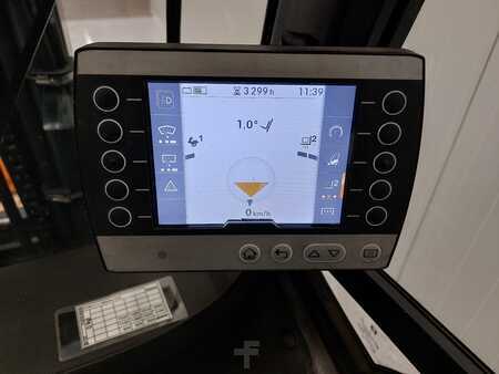 Chariots électriques à 4 roues 2018  Still RX 20-20P (6)