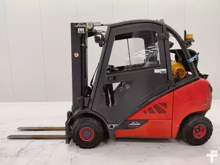 Nestekaasutrukki 2014  Linde H25T-02 (1)