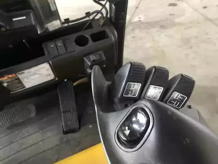 Elektromos 4 kerekű 2016  Yale ERP20VT (6)