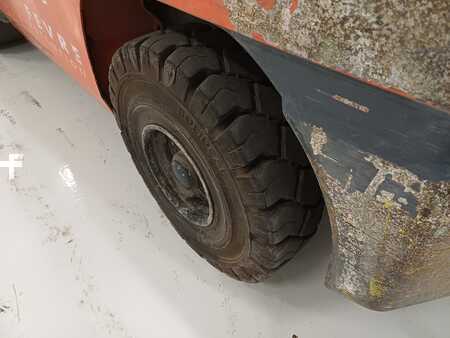 Diesel truck 2012  Toyota 52-8FDJF35 (12)