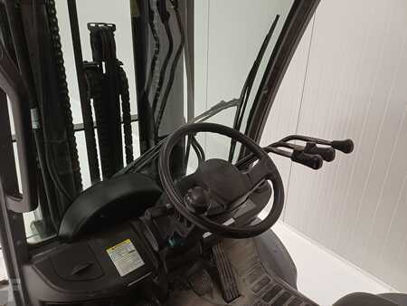 Diesel truck 2012  Toyota 52-8FDJF35 (7)