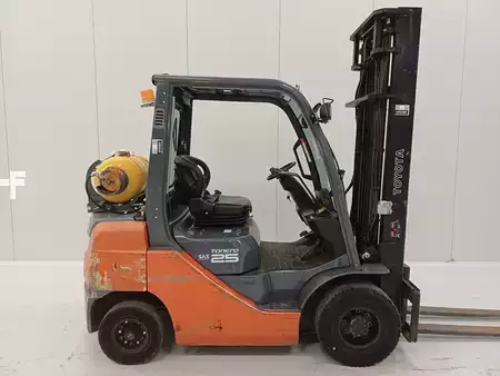 Gas gaffeltruck 2007  Toyota 02-8FGF25 (3)