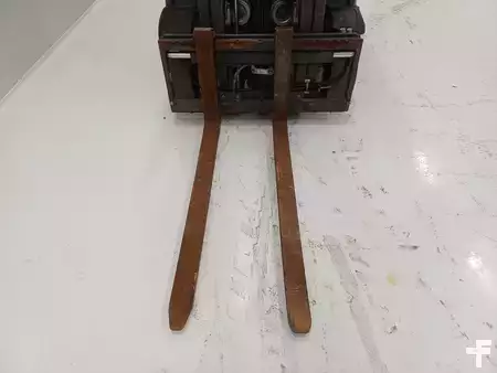 Carretilla elevadora GLP 2018  Linde H16T-01 (10)